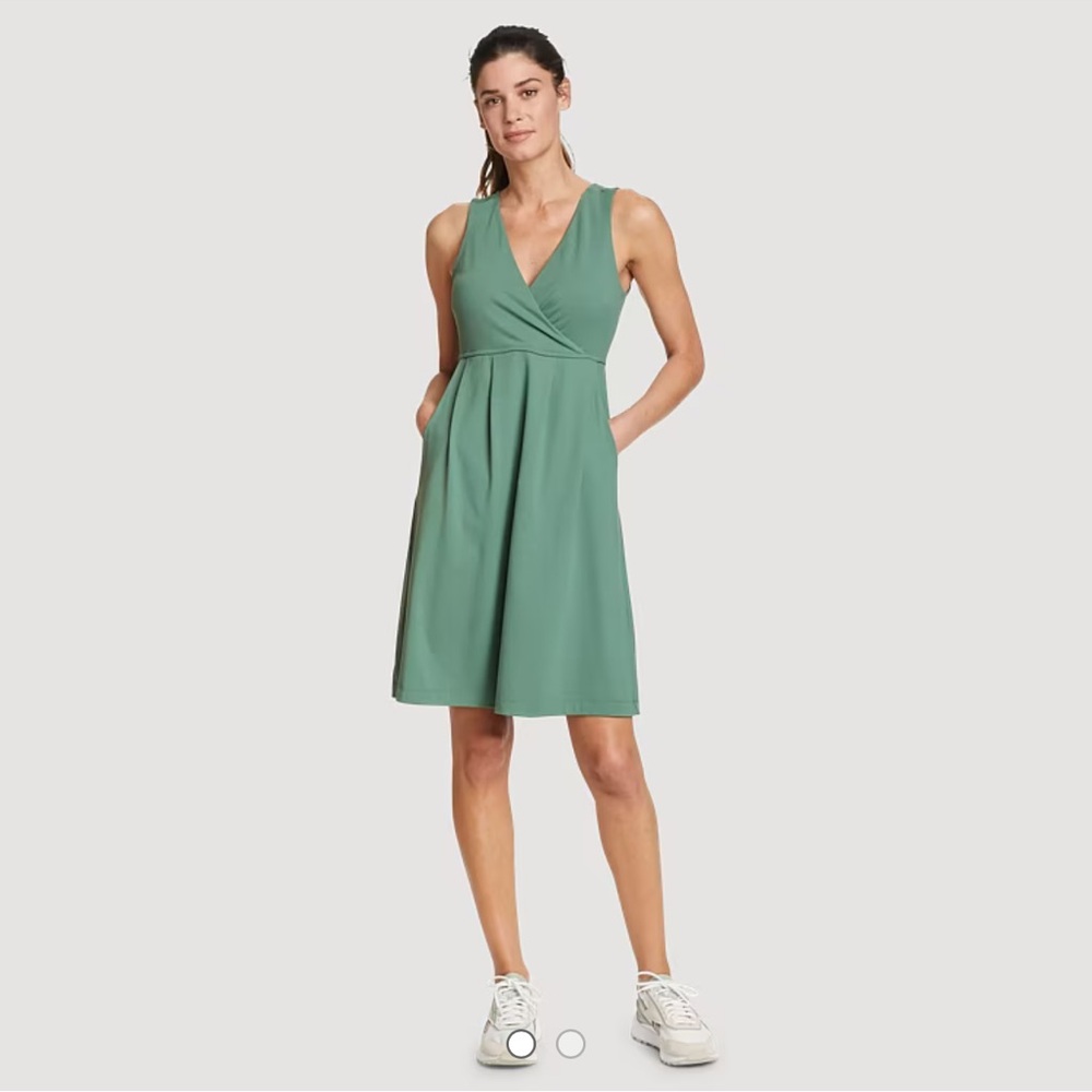 Eddie Bauer Green V-Neck Midi Dress